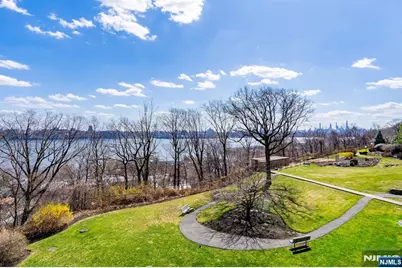 4 Horizon Road G-10 #G-10, Fort Lee, NJ 07024 - Photo 19