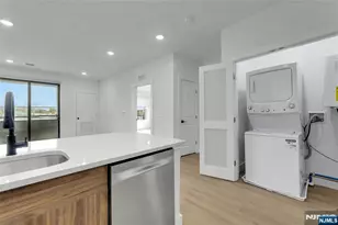 255 Ridge Road 201, Lyndhurst Township, NJ 07071 - Photo 21