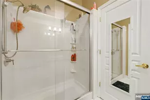 520 Victor Street 8, Saddle Brook Township, NJ 07663 - Photo 15