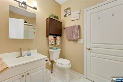 520 Victor Street 8 #8, Saddle Brook Township, NJ 07663 - Photo 15