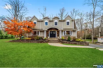 8 Split Rock Road, Upper Saddle River, NJ 07458 - Photo 1