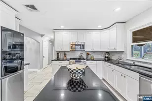 8 Split Rock Rd, Upper Saddle River, NJ 07458 - Photo 19