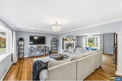 8 Split Rock Road, Upper Saddle River, NJ 07458 - Photo 9