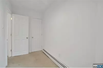 811 Montgomery Street 201 #201, Jersey City, NJ 07306 - Photo 9