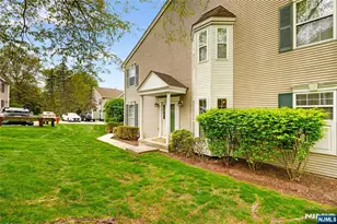 554 Adirondack Ct, Mahwah, NJ 07430 - Photo 5