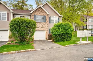 554 Adirondack Ct, Mahwah, NJ 07430 - Photo 3