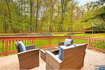 554 Adirondack Court, Mahwah, NJ 07430 - Photo 45