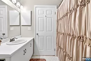 554 Adirondack Ct, Mahwah, NJ 07430 - Photo 35