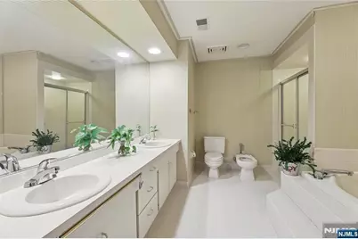 33 Pamrapo Court C33W #C33W, Glen Rock, NJ 07452 - Photo 27