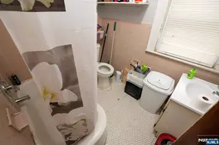 425 Dewitt Ave, Belleville, NJ 07109 - Photo 13