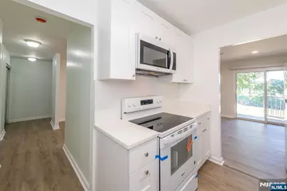 1111 River Road G5 #G5, Edgewater, NJ 07020 - Photo 5