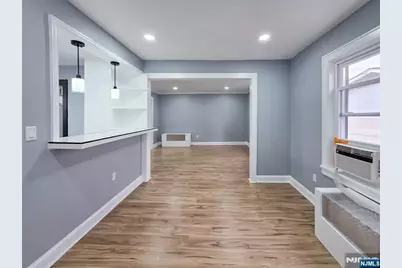 16 Palisade Avenue, Bergenfield, NJ 07621 - Photo 5