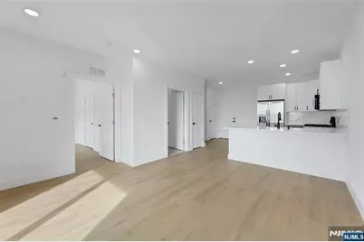 255 Ridge Road 308 #308, Lyndhurst Township, NJ 07071 - Photo 9