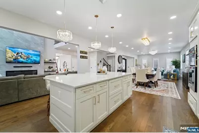 24 Holmes Lane, Wayne, NJ 07470 - Photo 13