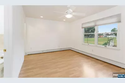 130 N 7th Street, Saddle Brook Township, NJ 07663 - Photo 15