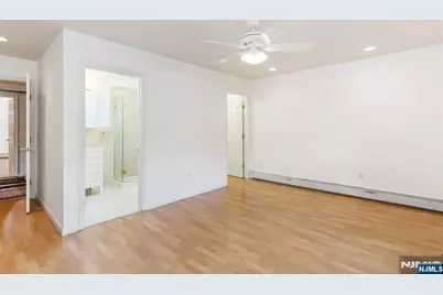 130 N 7th Street, Saddle Brook Township, NJ 07663 - Photo 17