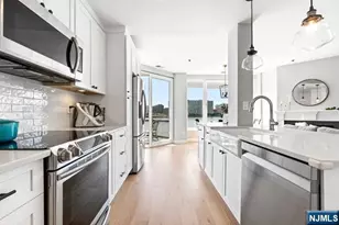 600 Harbor Blvd 934/936, Weehawken, NJ 07086 - Photo 3