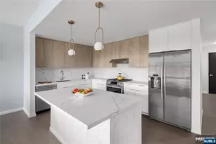 143 Old River Road 305, Edgewater, NJ 07020 - Photo 3