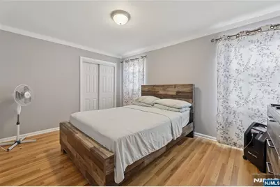 391 E Avenue, Bayonne, NJ 07002 - Photo 31