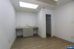 50 Johnson Ave, Hackensack, NJ 07601 - Photo 17