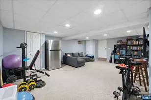 340 Marsan Dr, Carlstadt, NJ 07072 - Photo 19