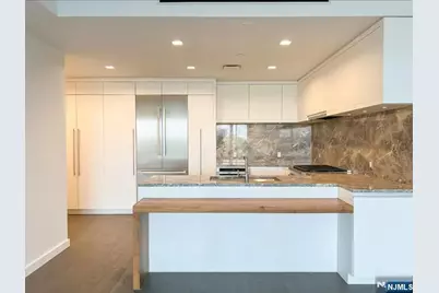 320 Adolphus Avenue 706 #706, Cliffside Park, NJ 07010 - Photo 3