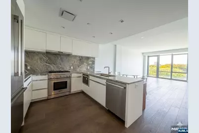 320 Adolphus Avenue 706 #706, Cliffside Park, NJ 07010 - Photo 1