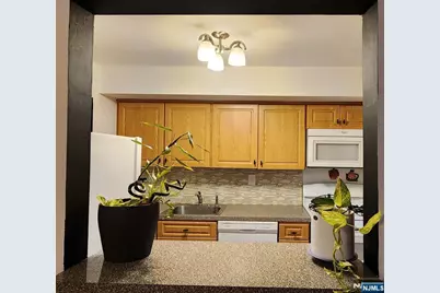 218 Prospect Avenue 3C #3C, Hackensack, NJ 07601 - Photo 13