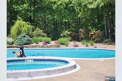 9212 Richmond Road, West Milford, NJ 07480 - Photo 15