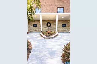 208 Anderson 7Sg #7SG, Hackensack, NJ 07601 - Photo 1