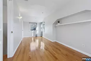 90 Greenway Rd, Glen Rock, NJ 07452 - Photo 17