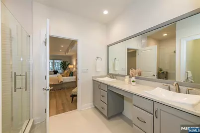 28 Spring Wolf Trail, Franklin Lakes, NJ 07417 - Photo 11