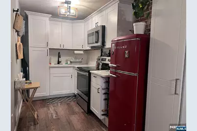 39 Willow Wood Square, East Rutherford, NJ 07073 - Photo 3