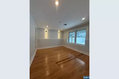 14 Redwood Street First Floor #First Floor, Bergenfield, NJ 07621 - Photo 13
