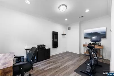 227 Bradley Drive, Wood Ridge, NJ 07075 - Photo 7