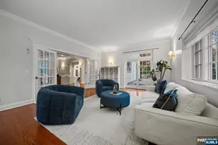 3 Serafin Pl, Glen Rock, NJ 07452 - Photo 9