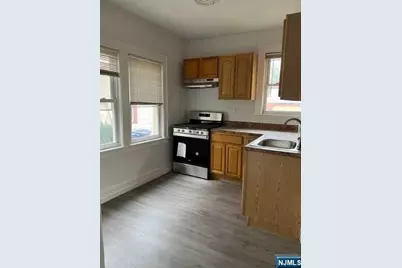 114 Atlantic Street 1 #1, Hackensack, NJ 07601 - Photo 3