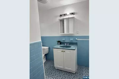 215 William Street Apt2 #APT2, Harrison, NJ 07029 - Photo 9