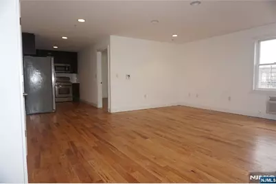 315 7th Street 504 #504, Union City, NJ 07087 - Photo 3