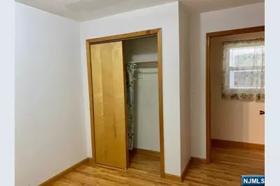 422A Warren Street 1F #1F, Harrison, NJ 07029 - Photo 5