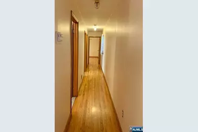 422A Warren Street 1F #1F, Harrison, NJ 07029 - Photo 3