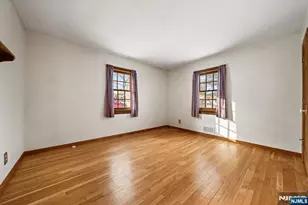 212 Spruce St, Midland Park, NJ 07432 - Photo 13