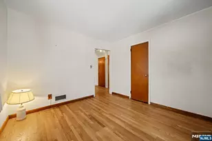 212 Spruce St, Midland Park, NJ 07432 - Photo 15