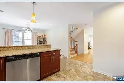 135 Grove Street, Tenafly, NJ 07670 - Photo 9