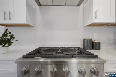 18 Arlington Place, Oakland, NJ 07036 - Photo 7