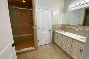 436A Lawton Ave A, Cliffside Park, NJ 07010 - Photo 15