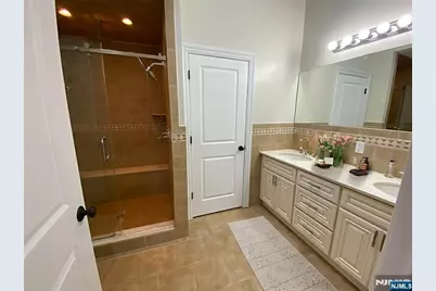 436A Lawton Avenue A #A, Cliffside Park, NJ 07010 - Photo 21