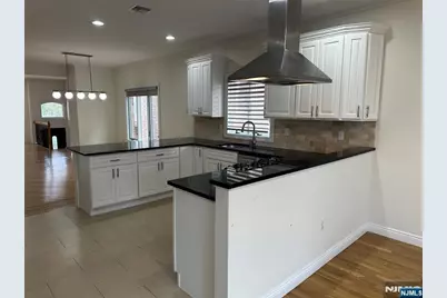 436A Lawton Avenue A #A, Cliffside Park, NJ 07010 - Photo 5