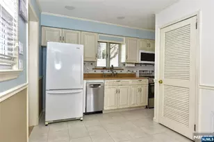 21 Charles Terrace, Waldwick, NJ 07463 - Photo 7