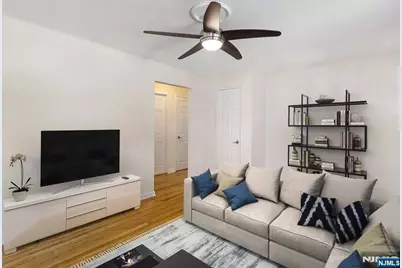 43 Lakeview Avenue C #C, Leonia, NJ 07605 - Photo 1